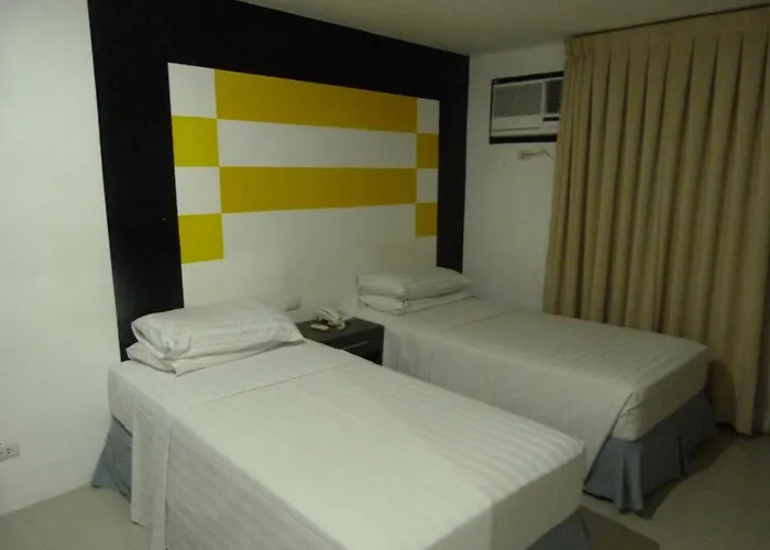 Hotel Cityscape Tower 2